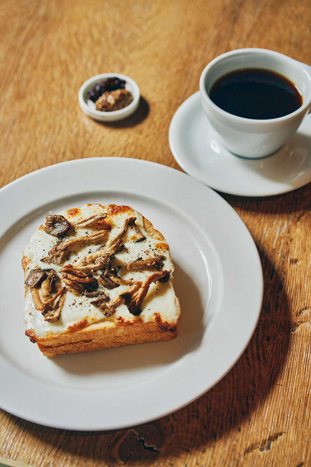 美山牛乳モッツアレラと京都伏見ひらたけのクロックムッシュ